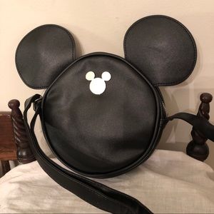 Black Mickey Mouse Canteen Shoulder Bag Bioworld